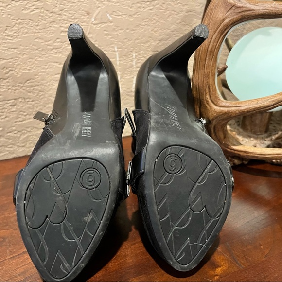 Sam & Libby Black Triple Strap Ankle Boots - Picture 12 of 13